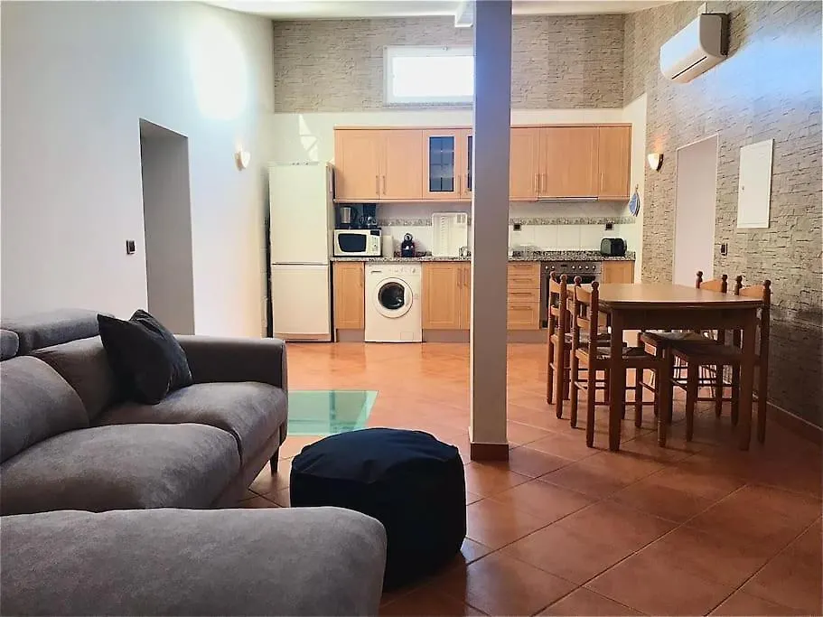 Casa D'Areia - Guest House -3 Quartos -6 Hospedes ラゴス